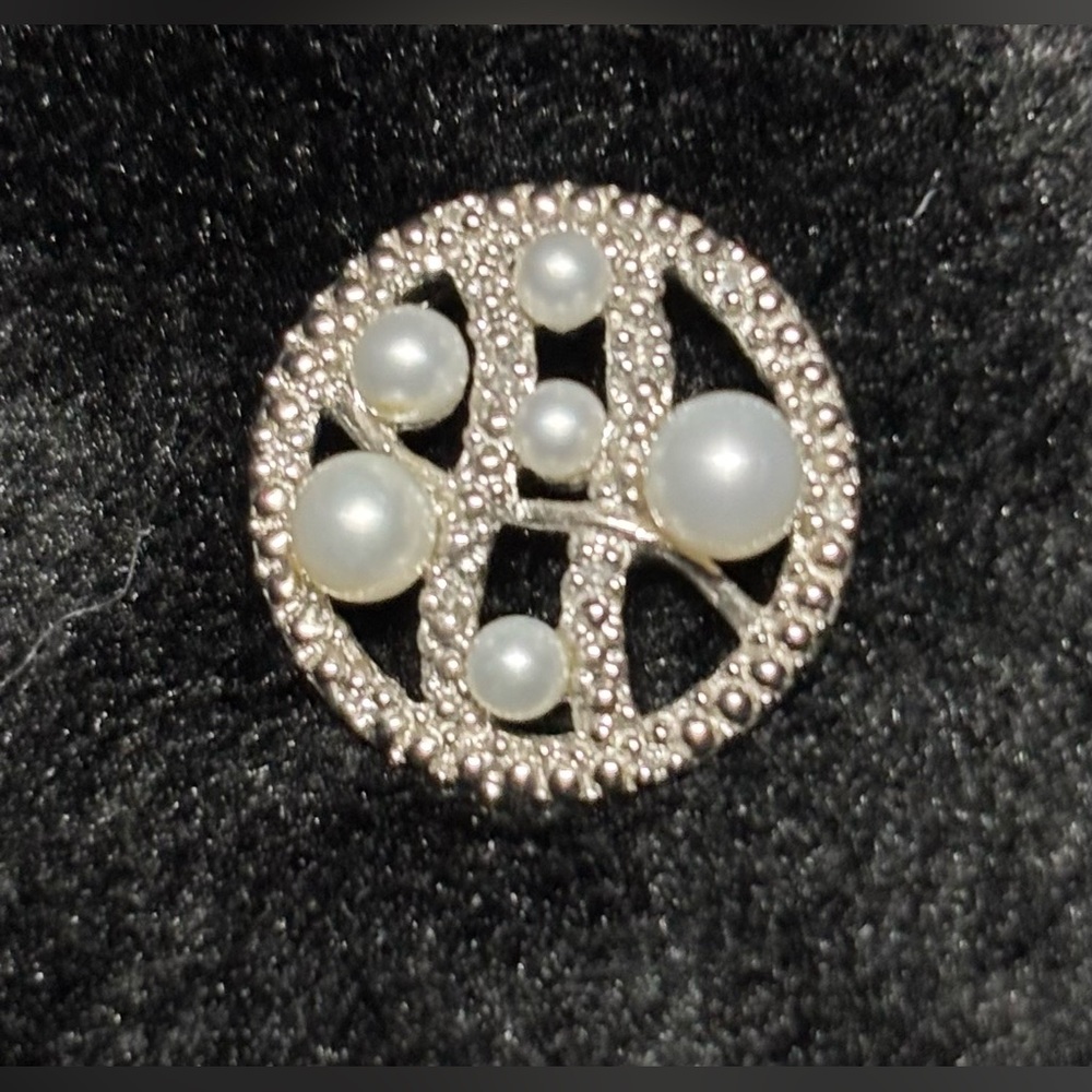 Vintage Sterling Silver and  Freshwater Pearl Pendant